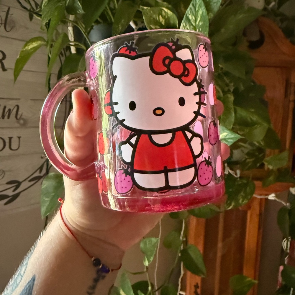 Hello Kitty Pink Strawberry Mug